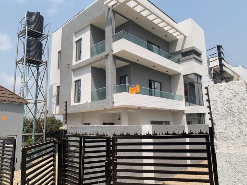 5 Bedroom Duplex House