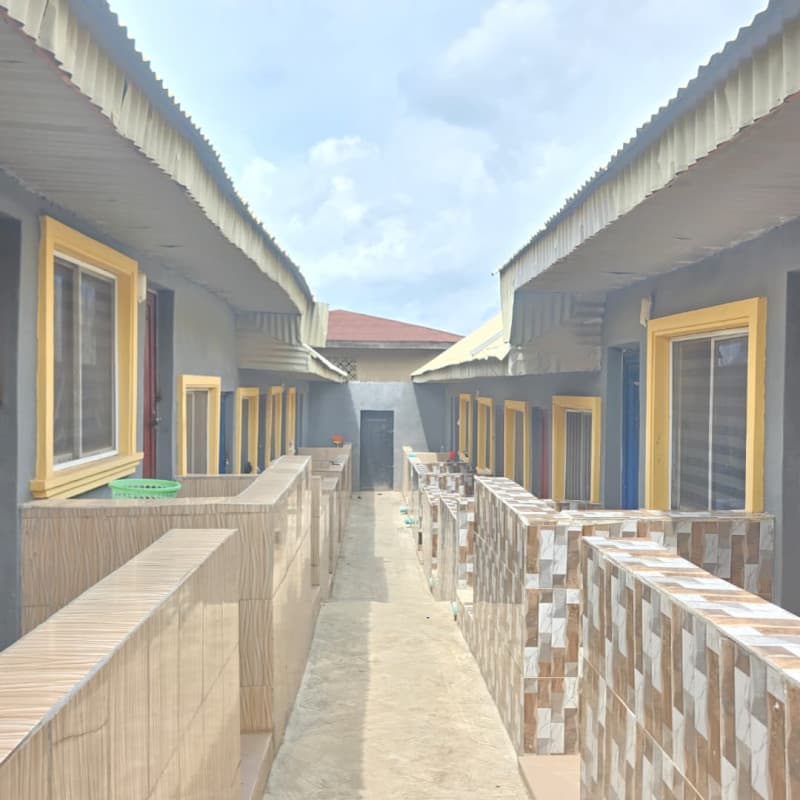 Right room 6 (Unit 6)