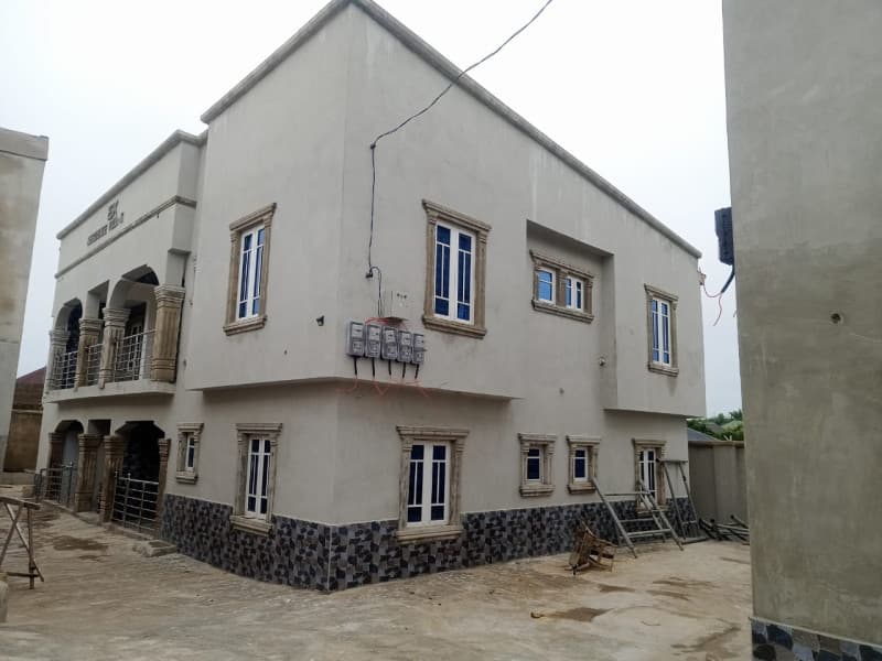 flat 06 (Unit 6)